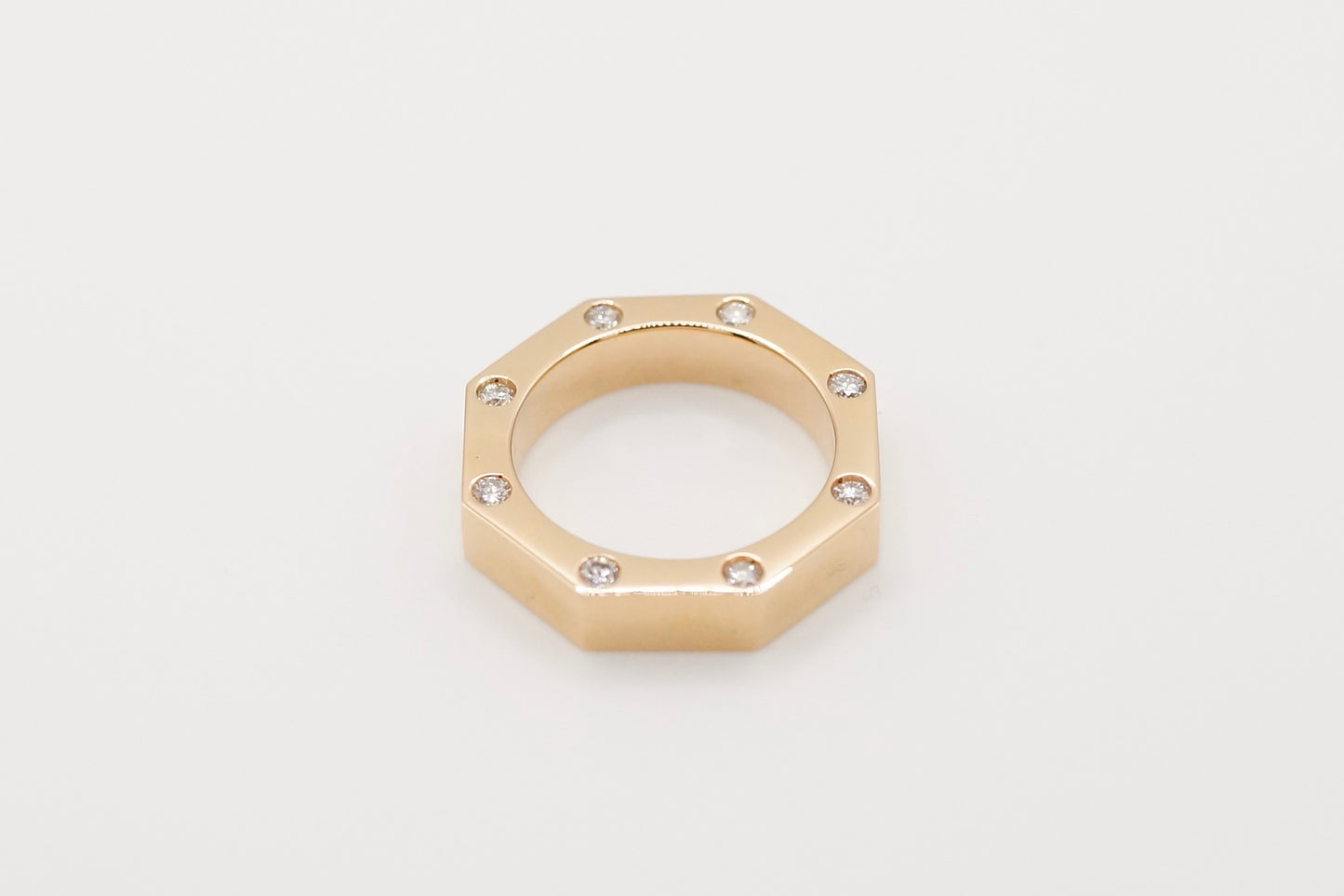 Cal.01-04 (18KPG)